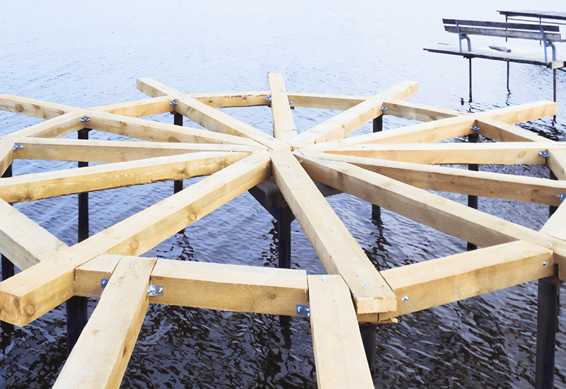 Компания «ГлавФундамент» установила пирс на винтовых сваях 3