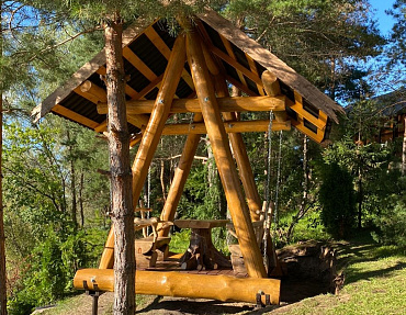 Фундамент из винтовых свай под качели