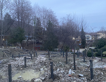 Фундамент из винтовых свай для модульного здания на территории санатория