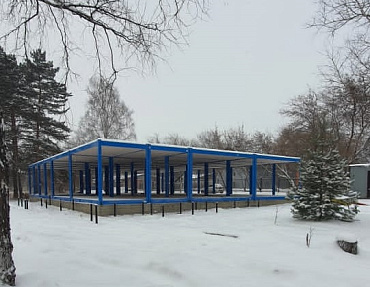 Корпус инфекционной больницы на фундаменте из винтовых свай