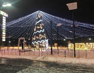 Фундамент конструкции для установки новогодней елки