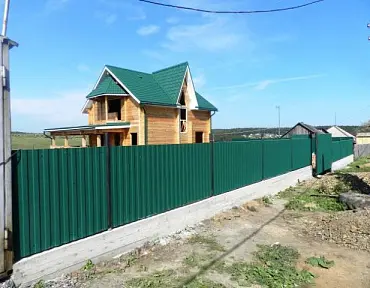 Ограждение длиной 28 пог. м