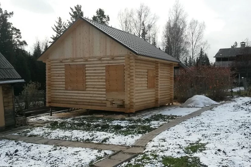 Дом из бревна 6х6 м
