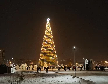 Фундамент новогодней елки из винтовых свай