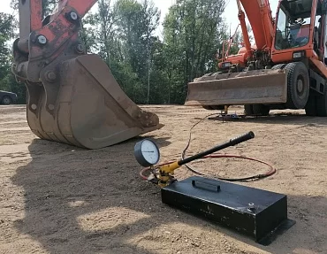 Штамповые испытания грунтов для фундамента резервуара питьевой воды