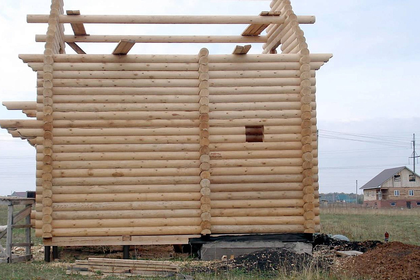 Дом из бревна 6х6 м