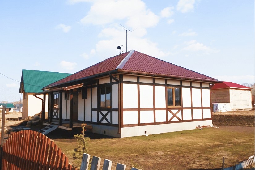 Дом каркасно-щитовой 8х10 м