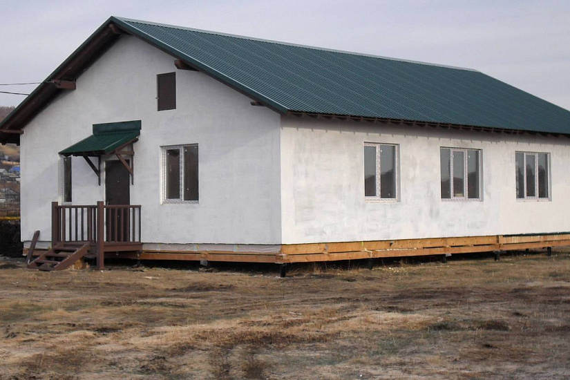 Дом каркасно-щитовой 8х8 м
